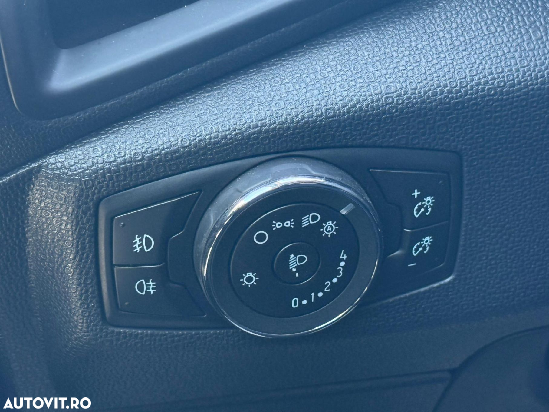 Ford EcoSport - 10