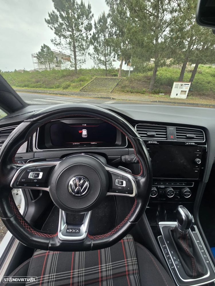 VW Golf 2.0 TSI GTI DSG - 4