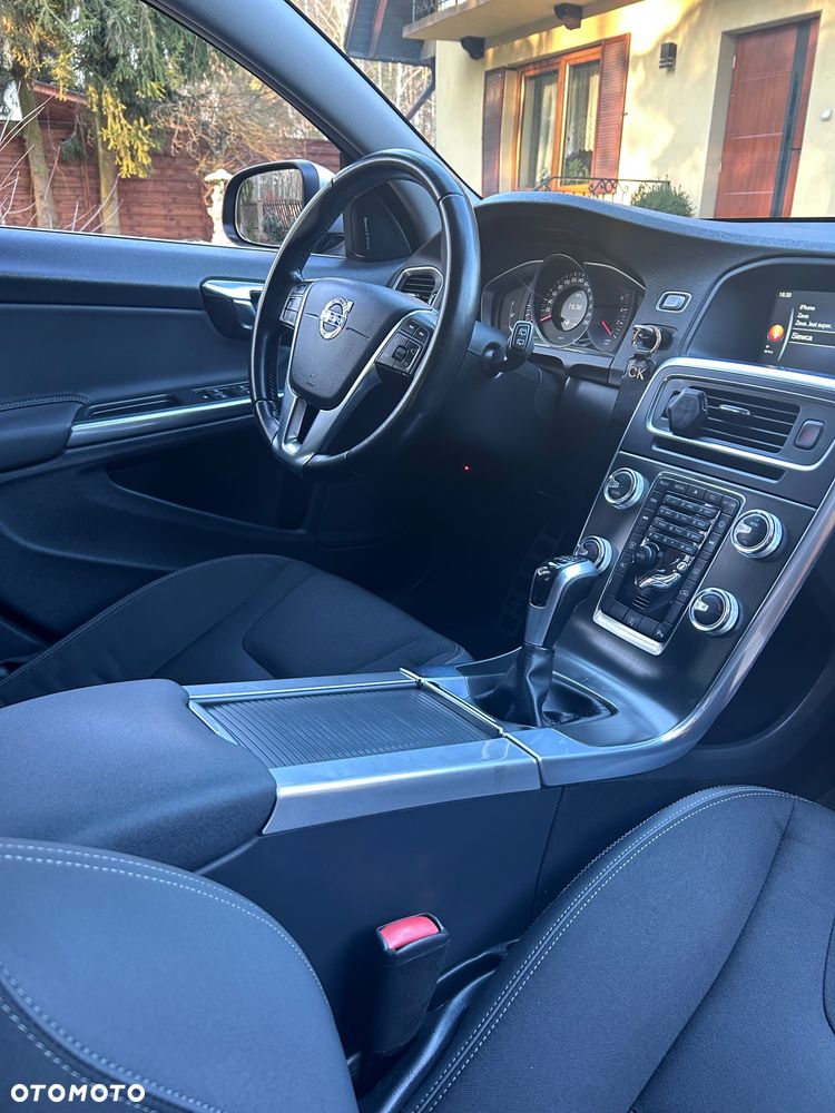 Volvo V60 D4 Drive-E Momentum - 7