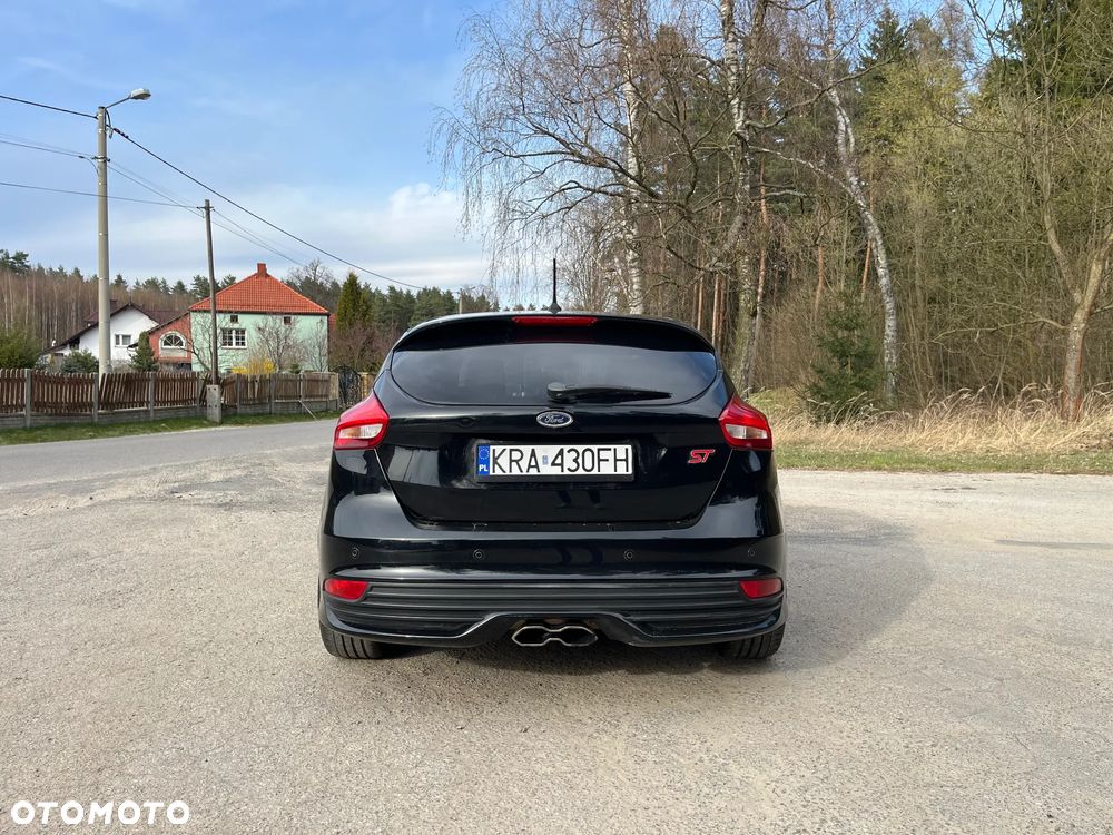 Ford Focus 2.0 EcoBoost ST - 6