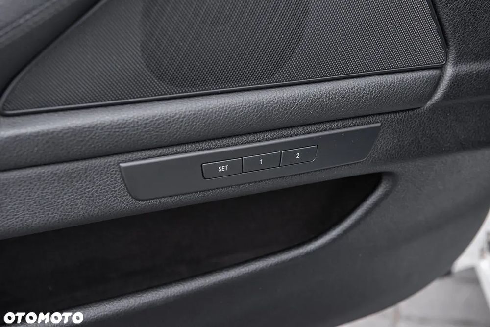 BMW Seria 5 - 16