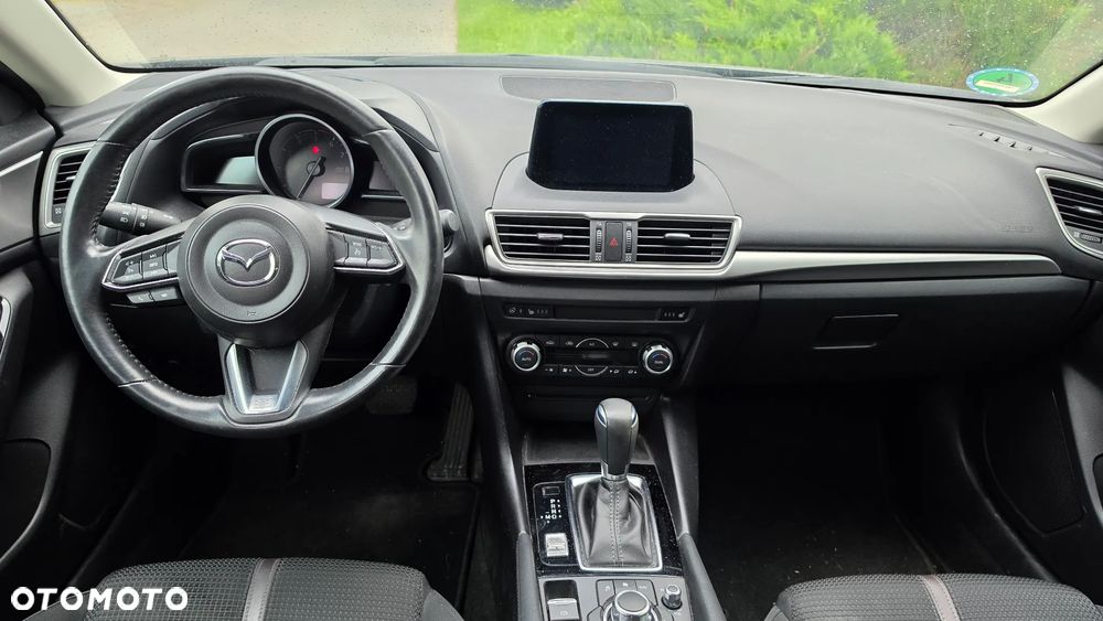 Mazda 3 - 16