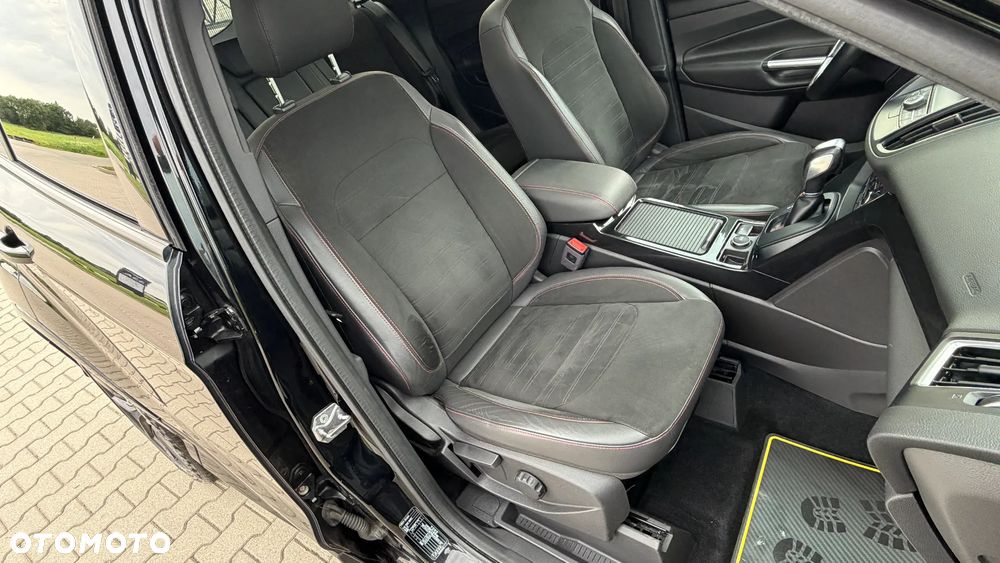 Ford Kuga 1.5 EcoBlue ST-LINE - 32