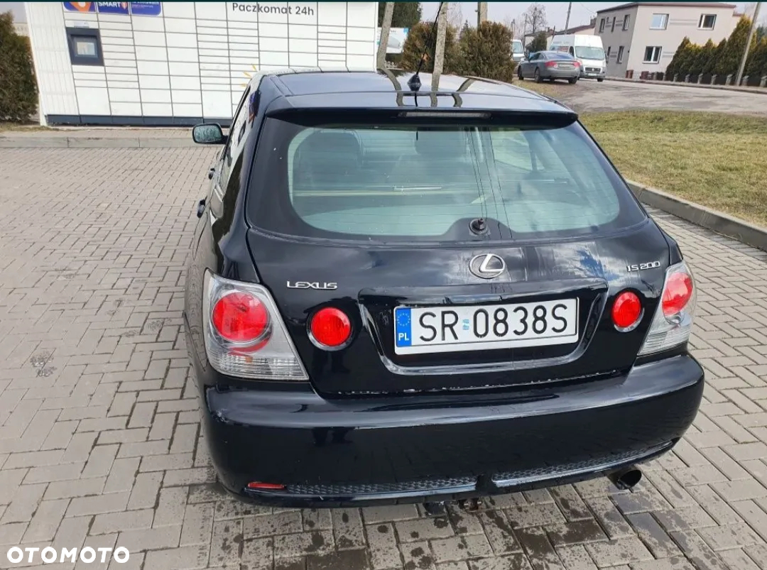 Lexus IS - 2