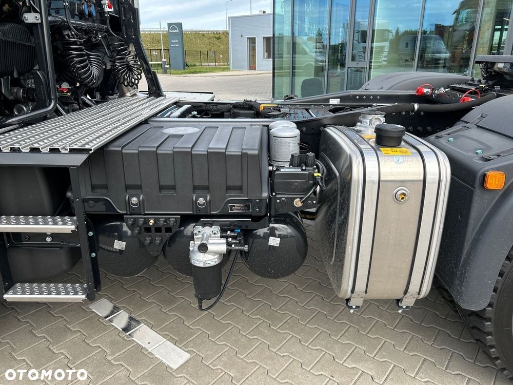 MAN TGX 33.640 6x4 BL SA - 12