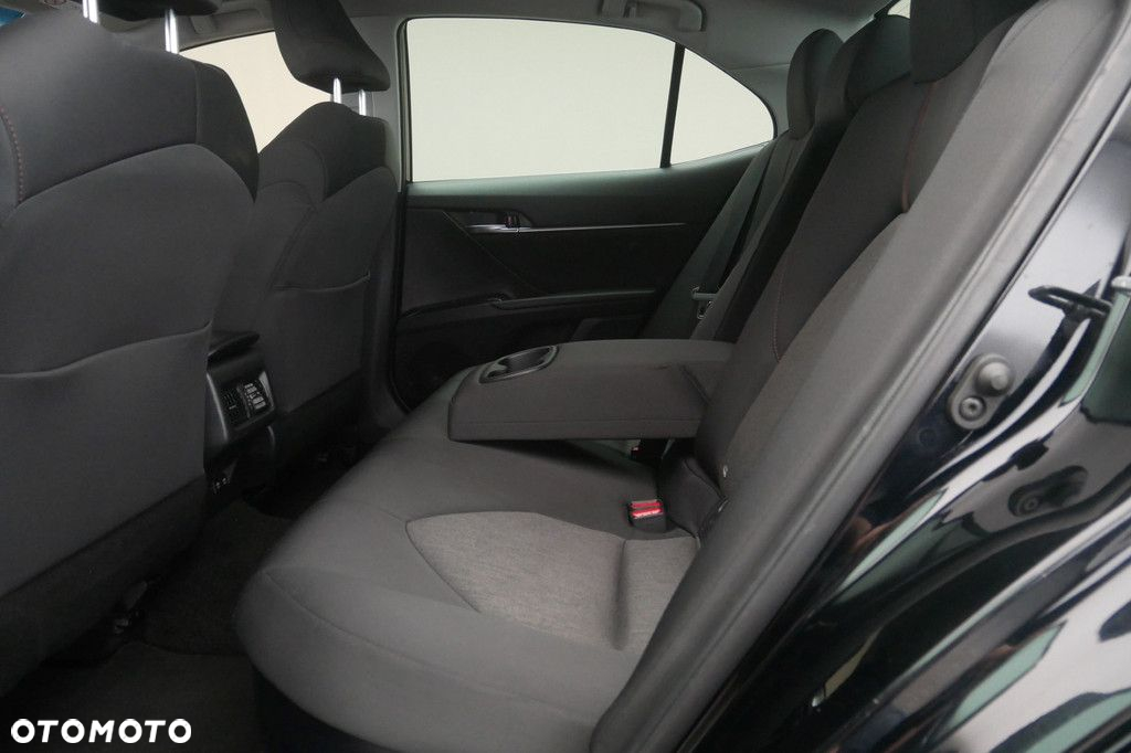 Toyota Camry - 15