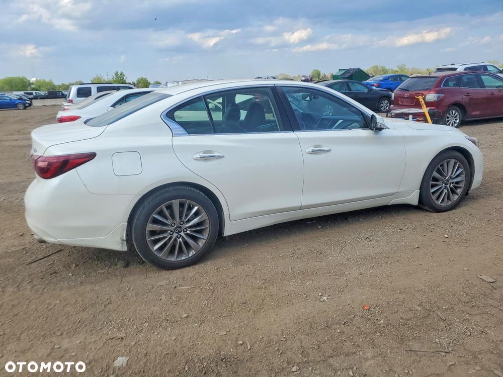 Infiniti Q50 - 4