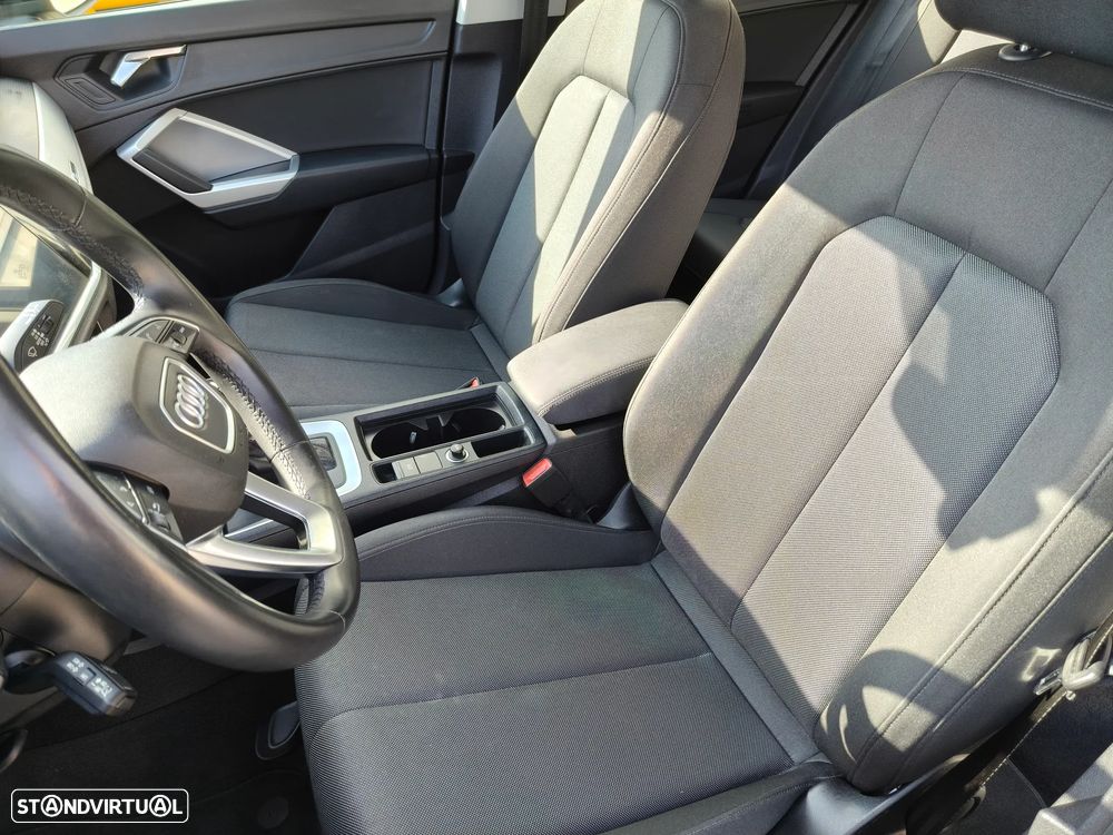 Audi Q3 45 TFSIe S tronic - 8
