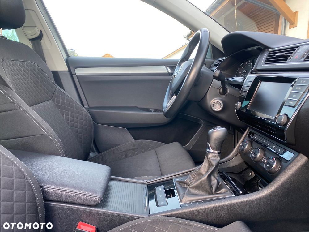 Skoda Superb 1.8 TSI Style - 11