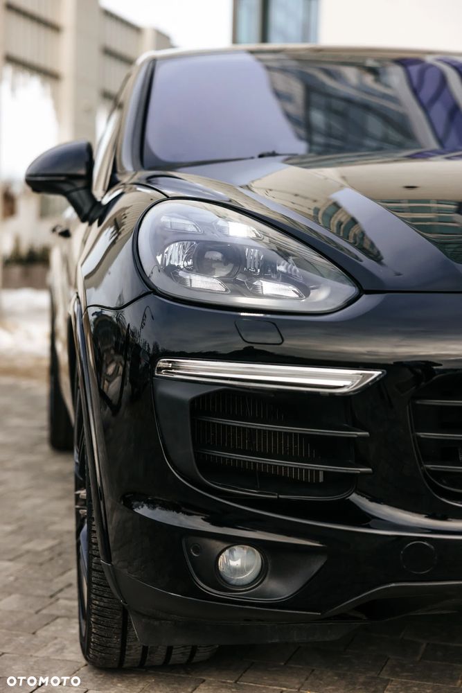 Porsche Cayenne E-Hybrid - 9