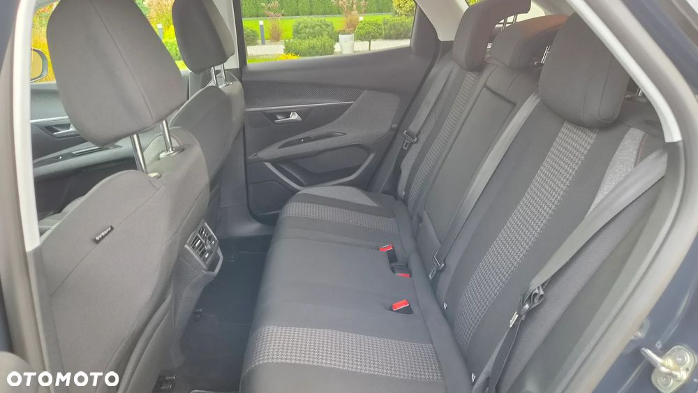Peugeot 3008 - 18