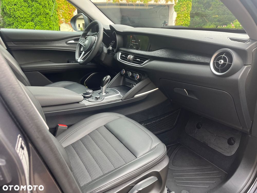 Alfa Romeo Stelvio 2.0 Turbo Sprint Q4 - 24