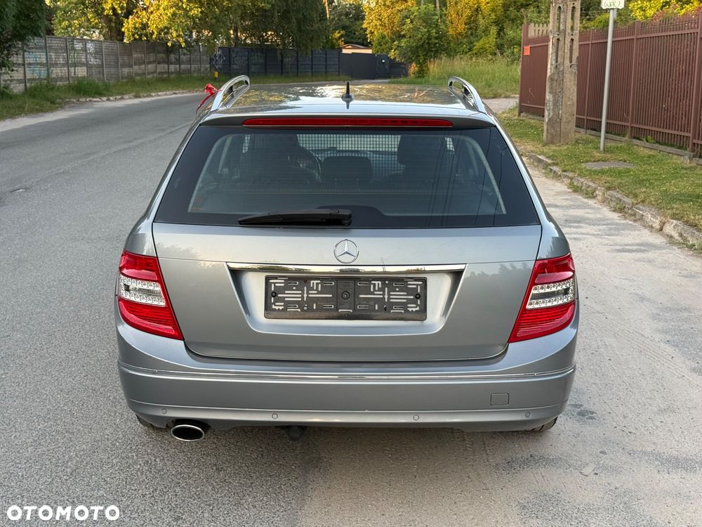 Mercedes-Benz Klasa C 220 CDI DPF Avantgarde - 5