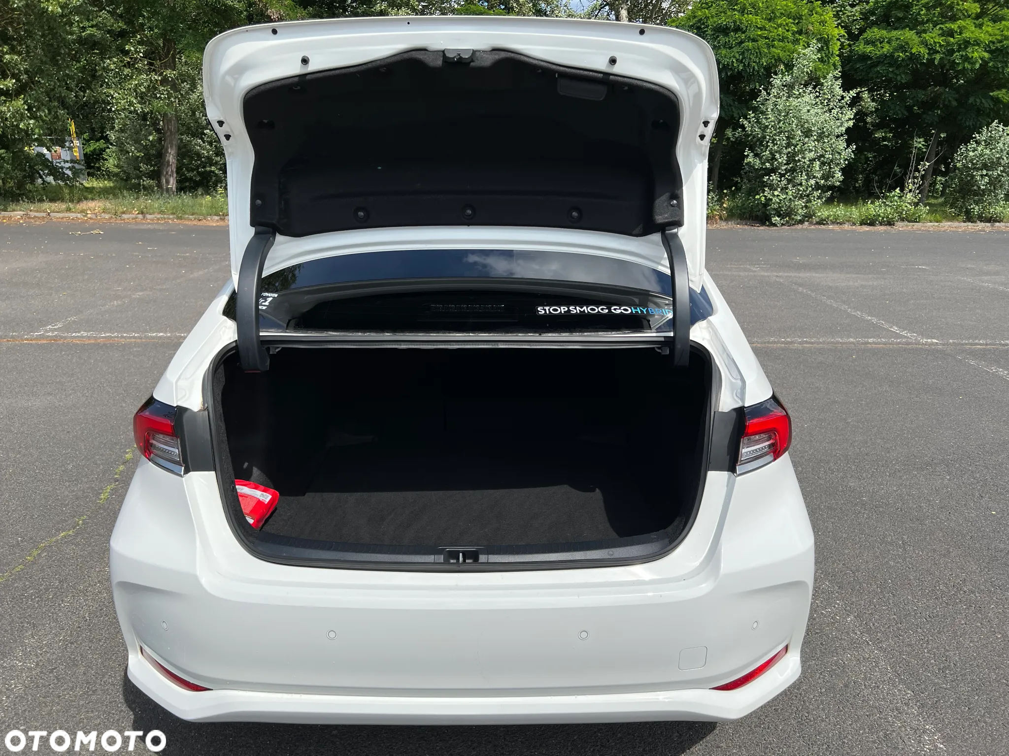 Toyota Corolla 1.8 Hybrid Comfort - 10