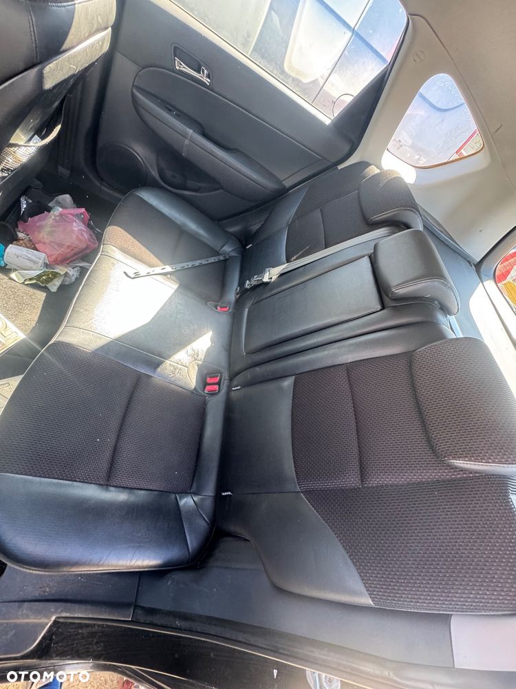 Hyundai i30 lift kombi kolor 9F czarny wszystkie części - 9