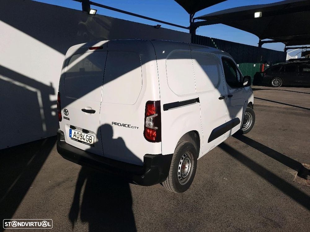 Toyota PROACE CITY 3 LUGARES CX.6 V. - 4