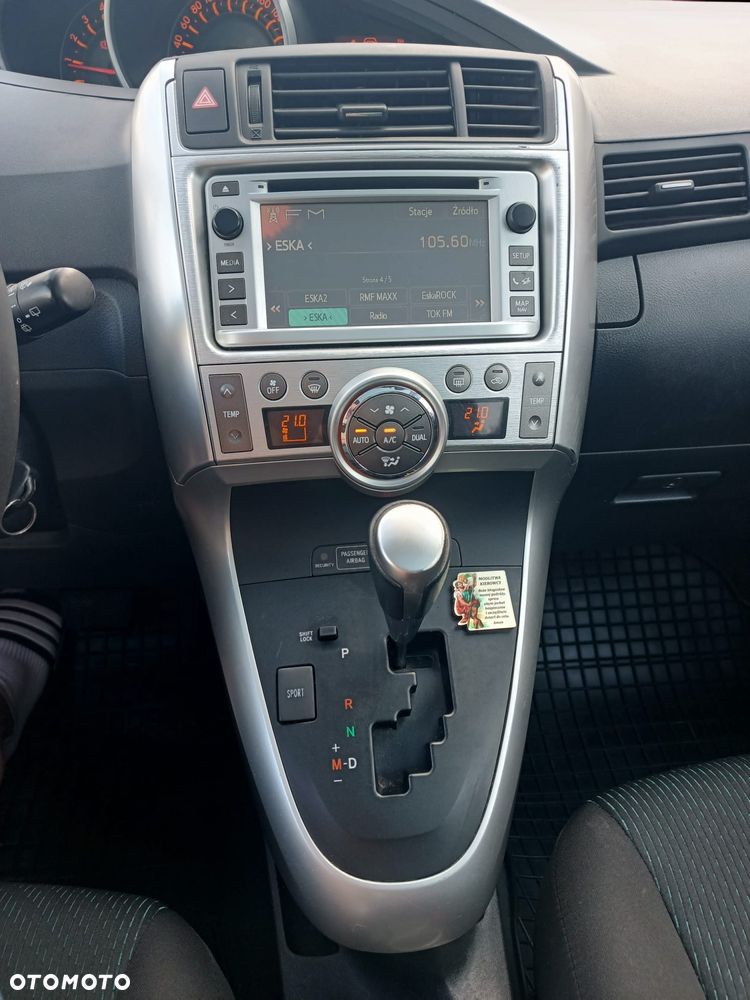Toyota Verso 2.2 D-CAT Premium - 8