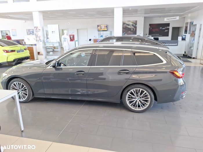 BMW Seria 3 320d xDrive AT MHEV - 4