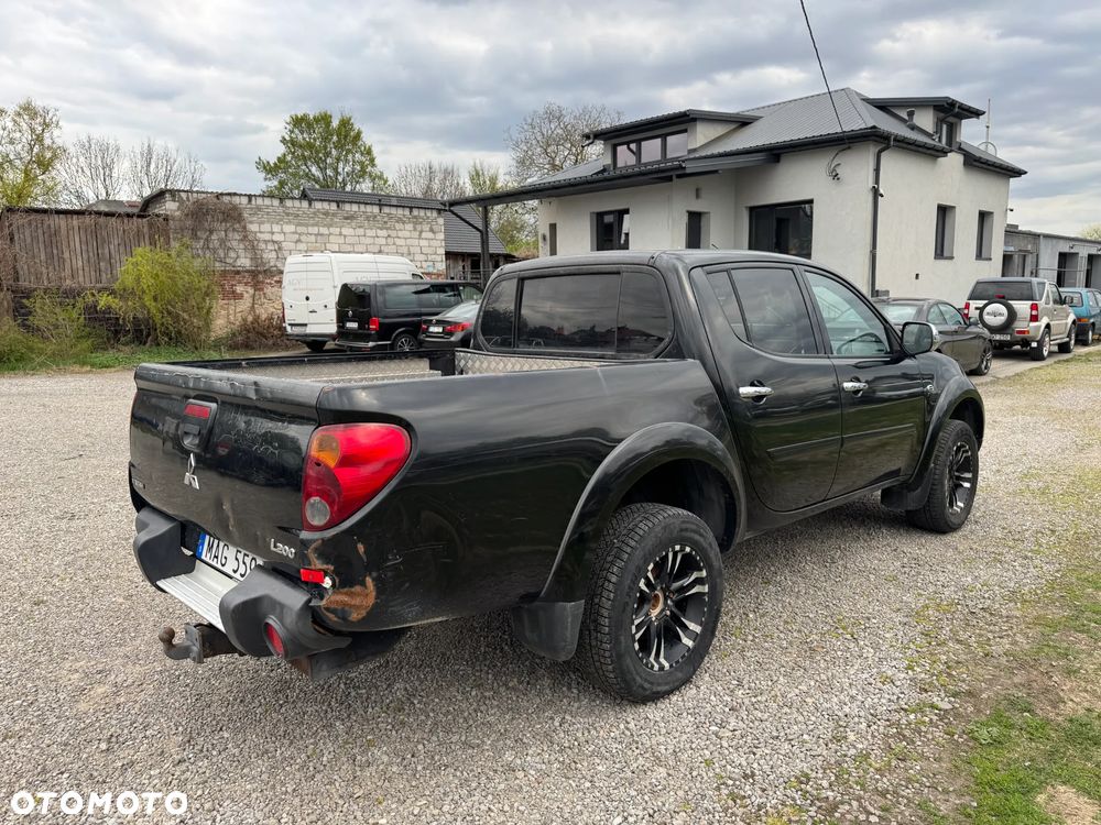Toyota Hilux - 3