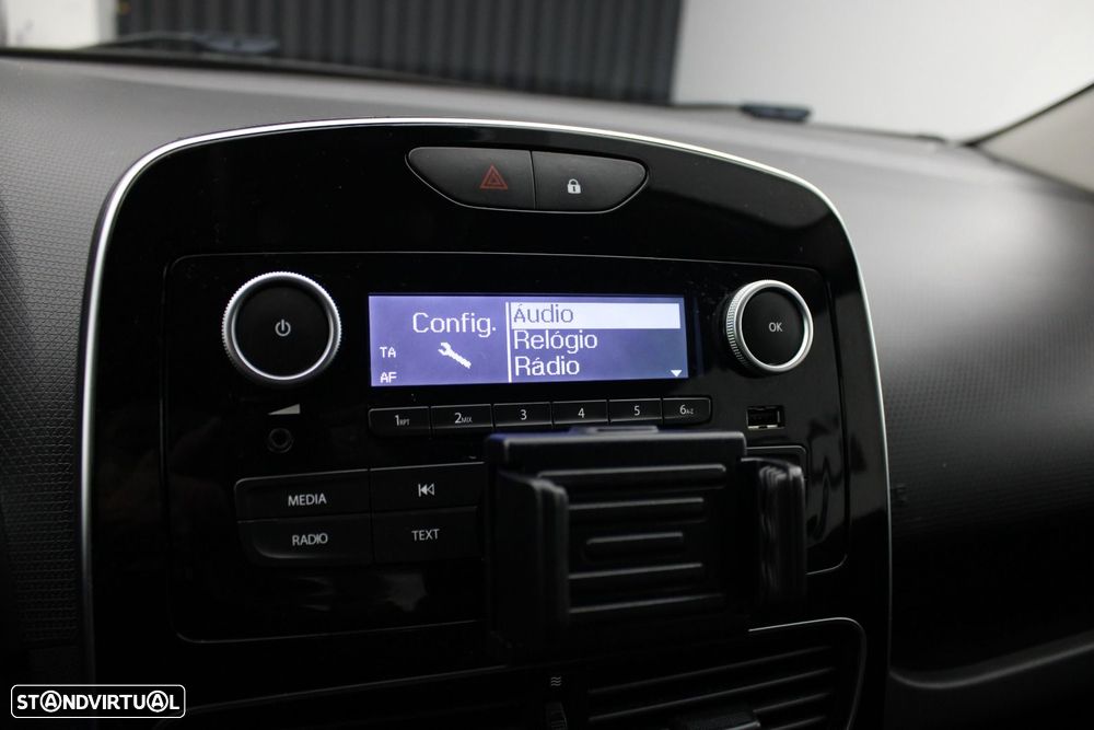 Renault Clio 1.5 dCi Zen — fotografia 12