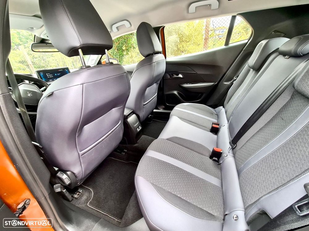 Peugeot 2008 PureTech 130 Allure Pack - 30