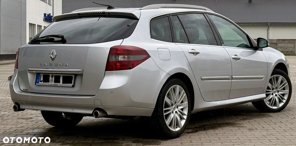 Renault Laguna dCi 150 FAP GT - 29