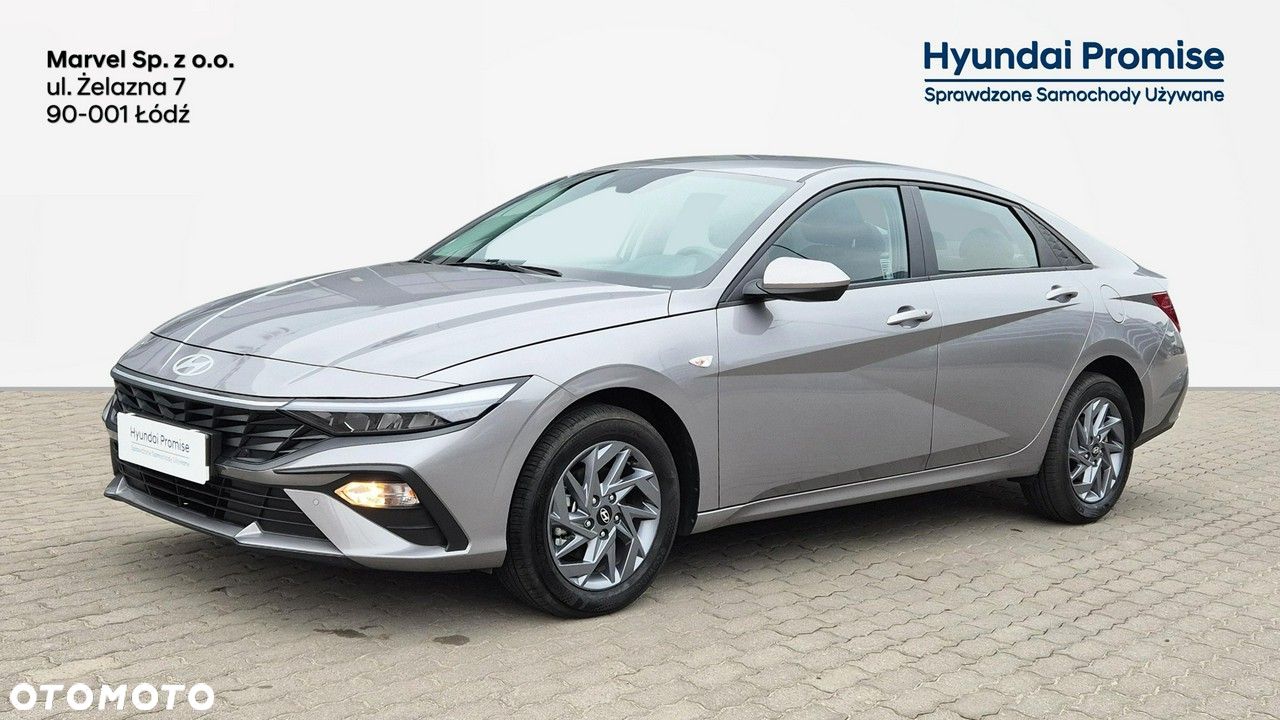 Hyundai Elantra - 1