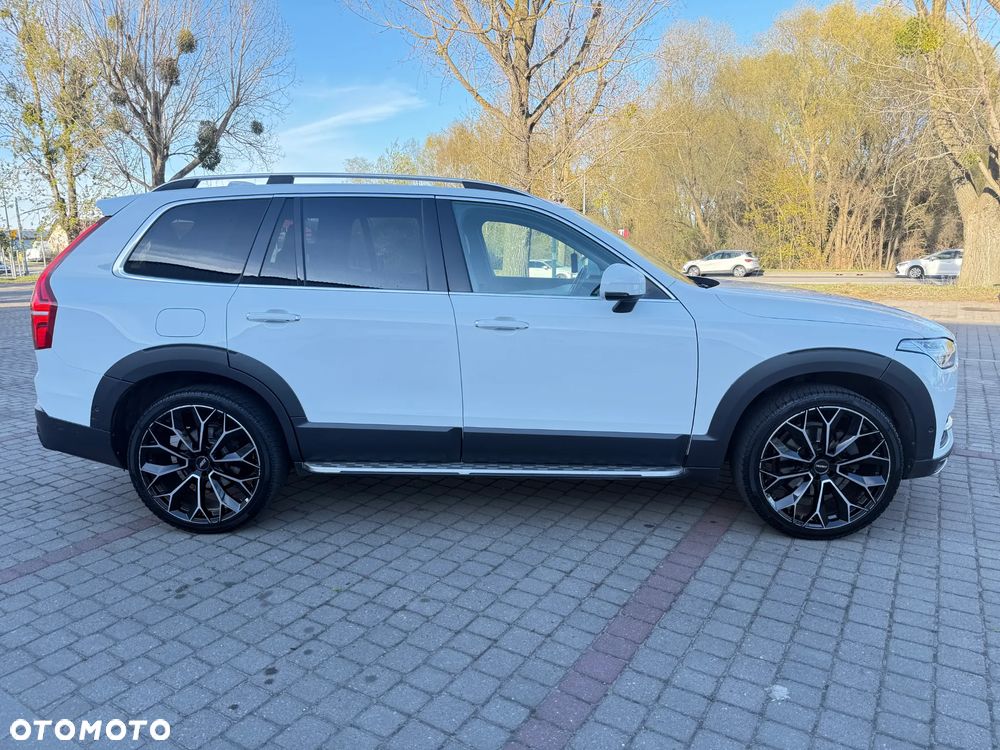 Volvo XC 90 - 4