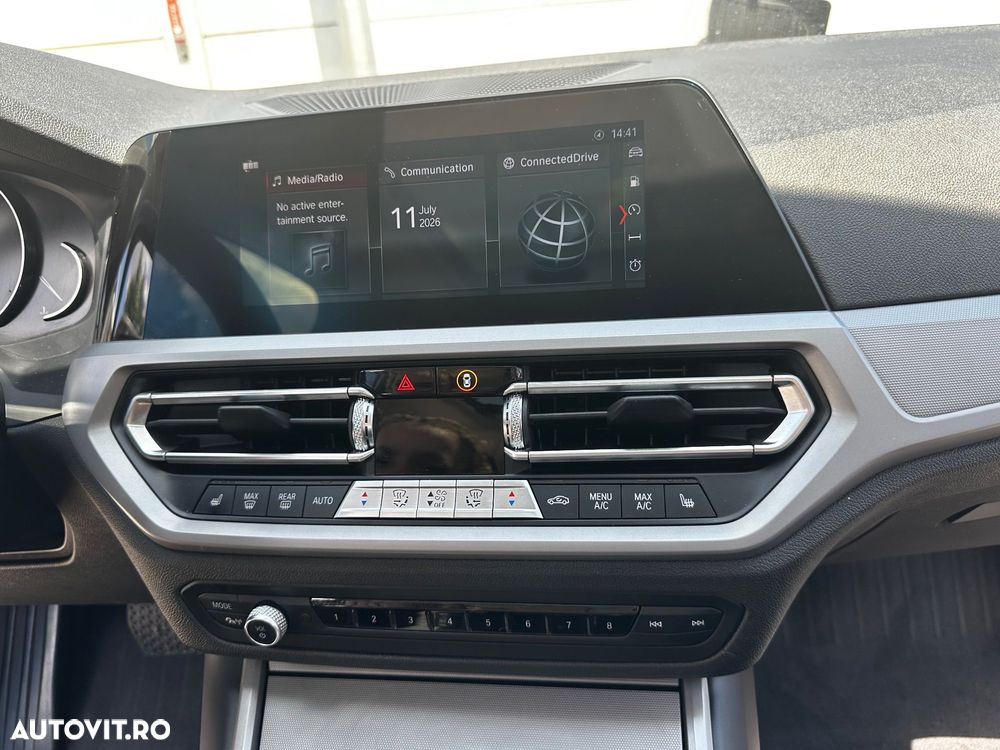 BMW Seria 3 320i AT - 6
