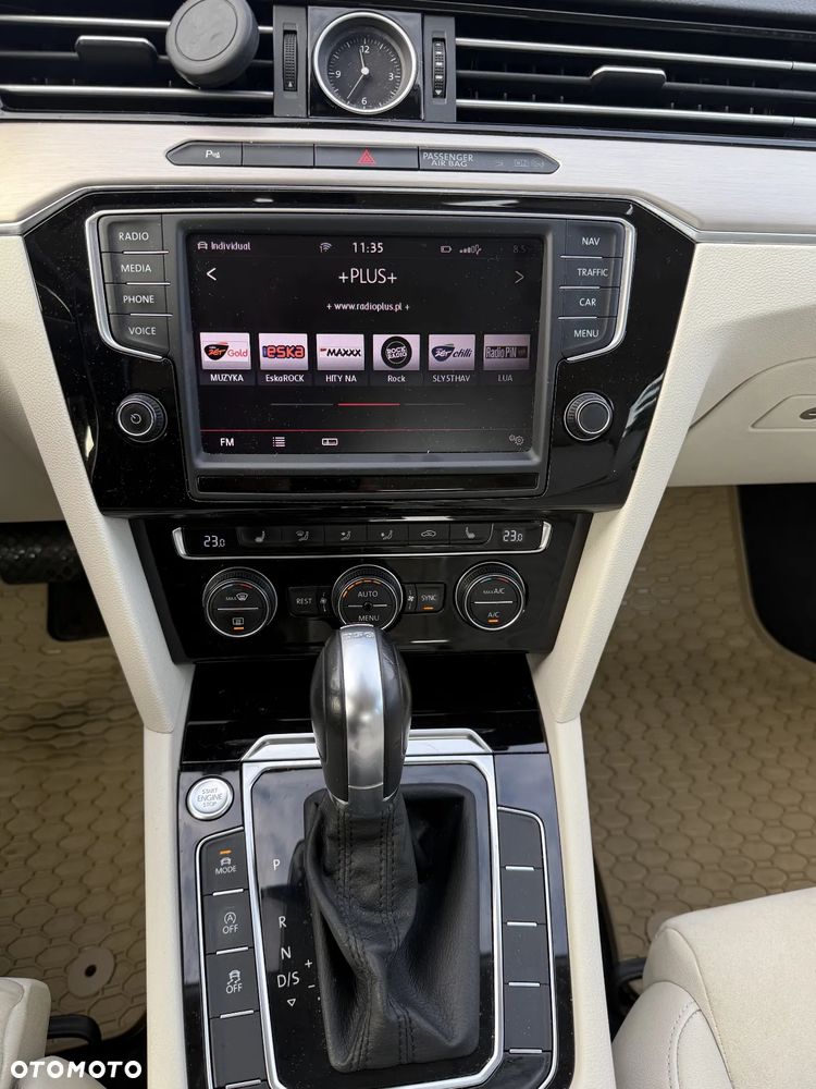 Volkswagen Passat 2.0 TDI BMT Highline DSG - 19