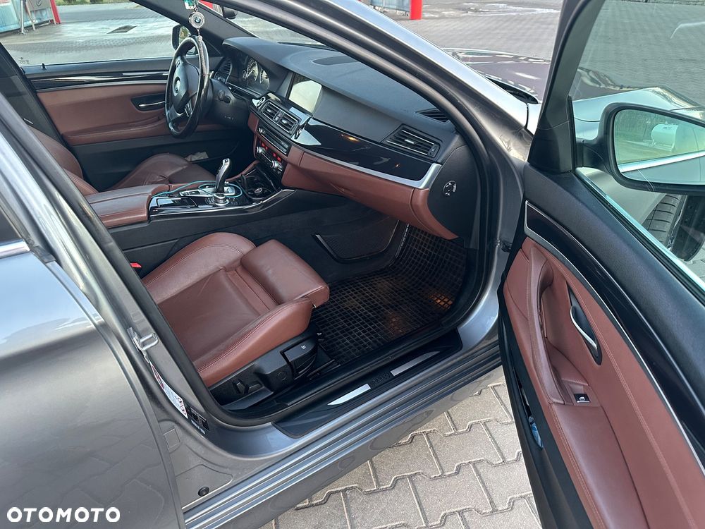 BMW Seria 5 520d BluePerformance - 16