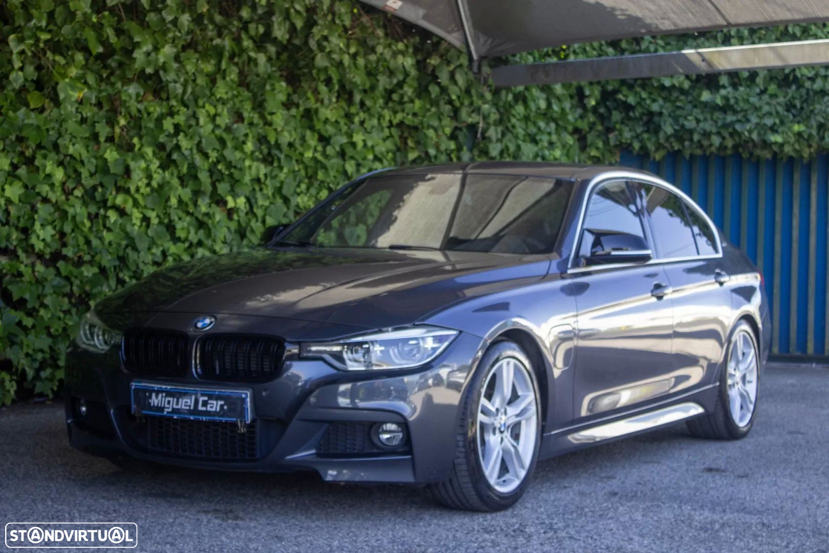 BMW 330 e iPerformance Pack M - 3