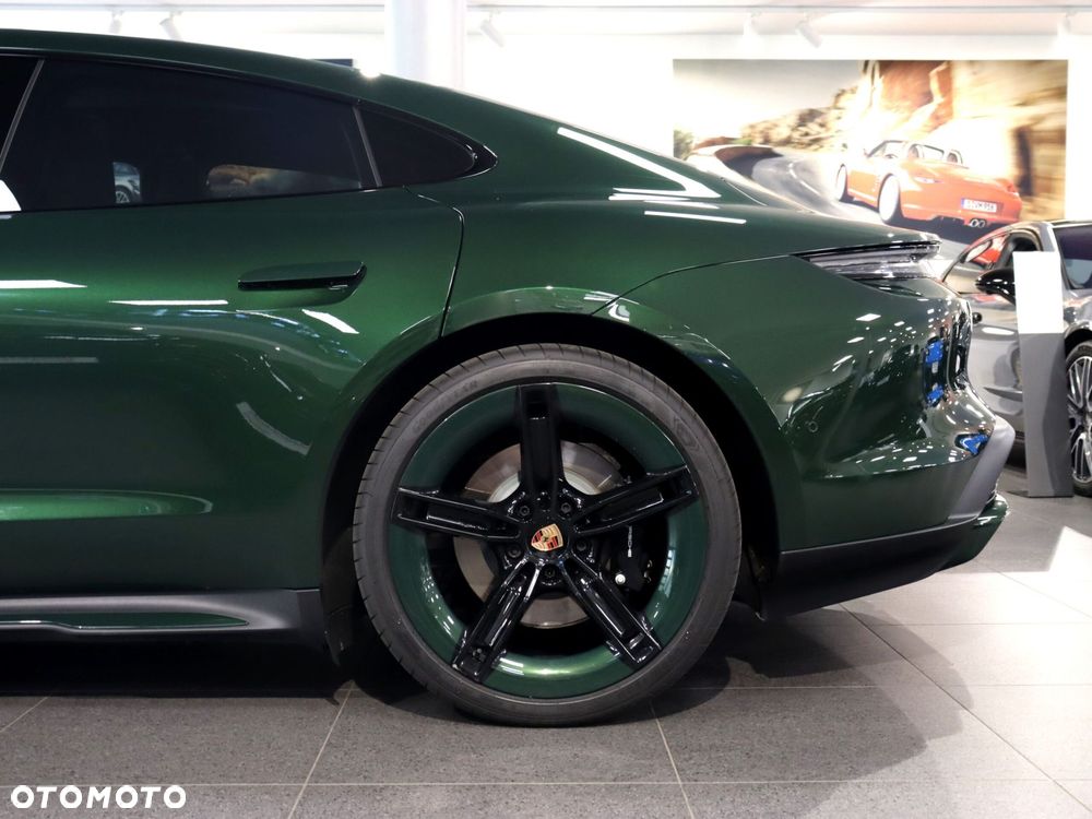 Porsche Taycan 105kWh 4S Black Edition - 12