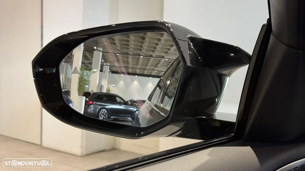 BMW i5 M60 xDrive Pack Desportivo M Pro - 26