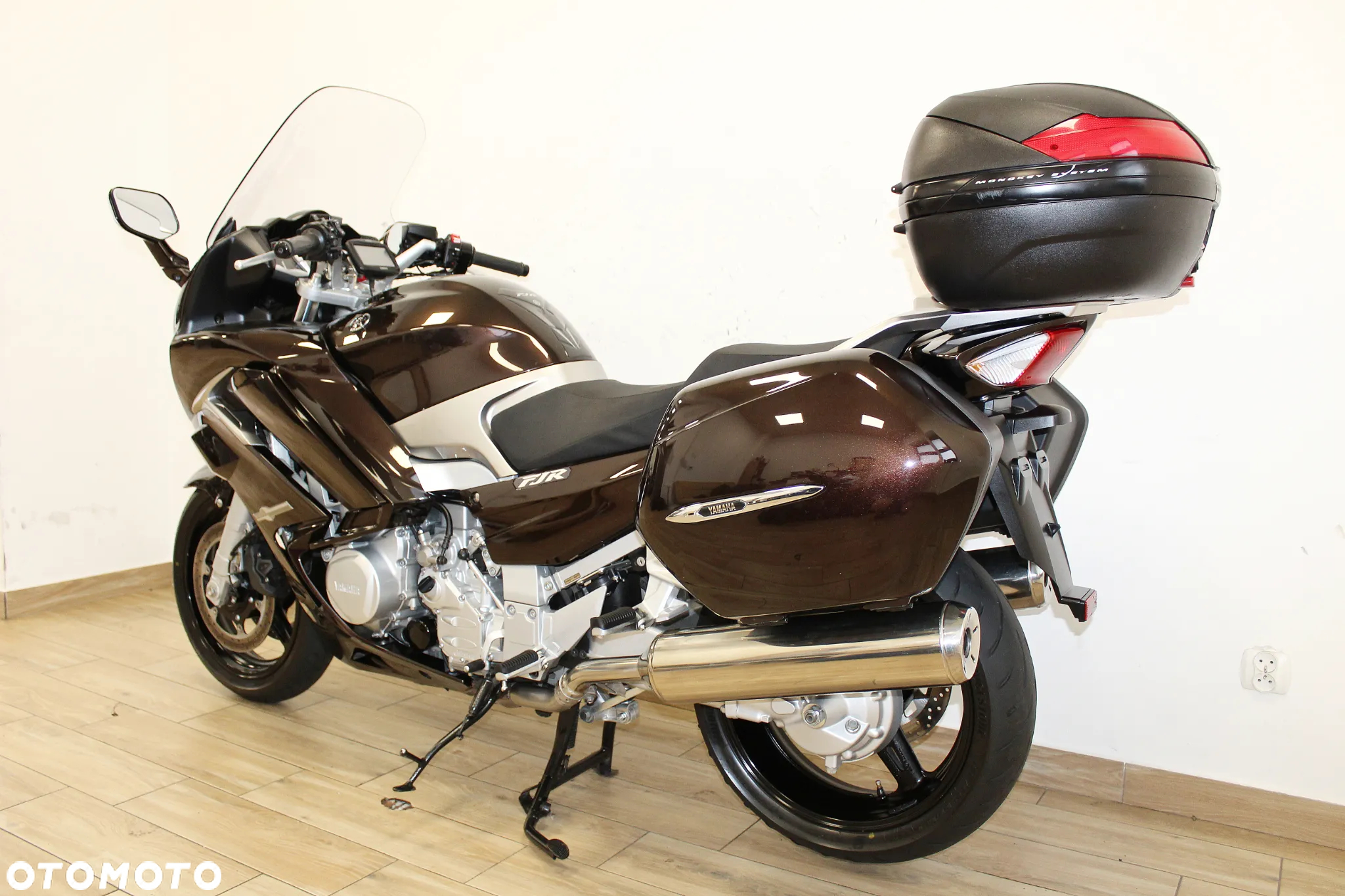 Yamaha FJR - 17