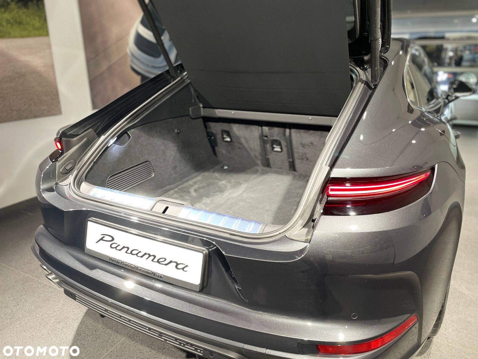 Porsche Panamera - 8