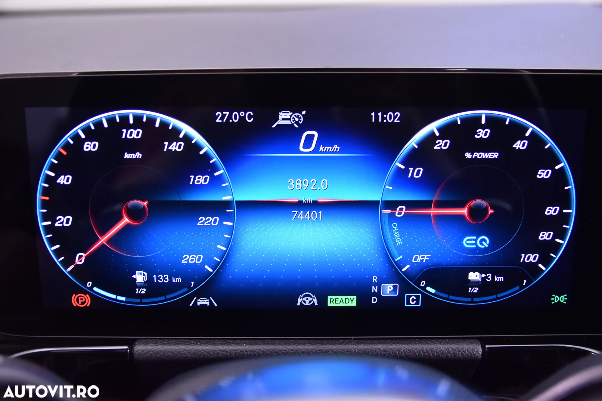 Mercedes-Benz GLA - 10