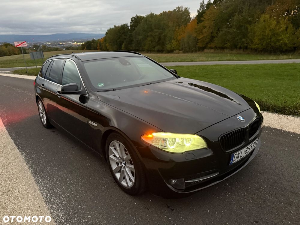BMW Seria 5 525d xDrive Touring Sport-Aut - 1