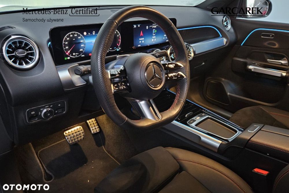 Mercedes-Benz GLB 200 AMG Line 7G-DCT - 17