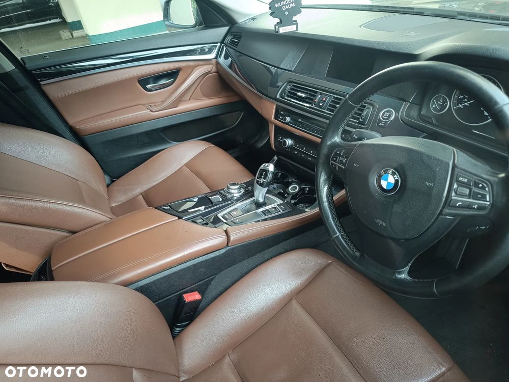 BMW Seria 5 520d - 5