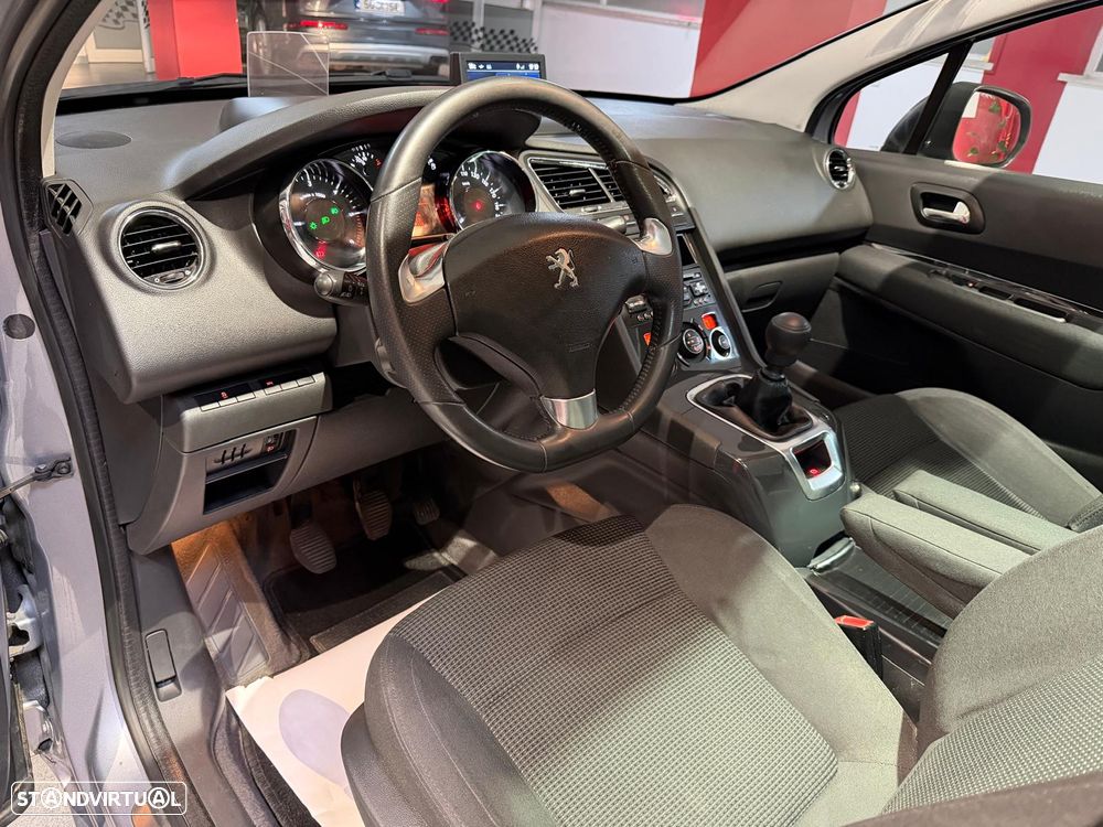 Peugeot 5008 1.6 HDi 7L Allure - 7