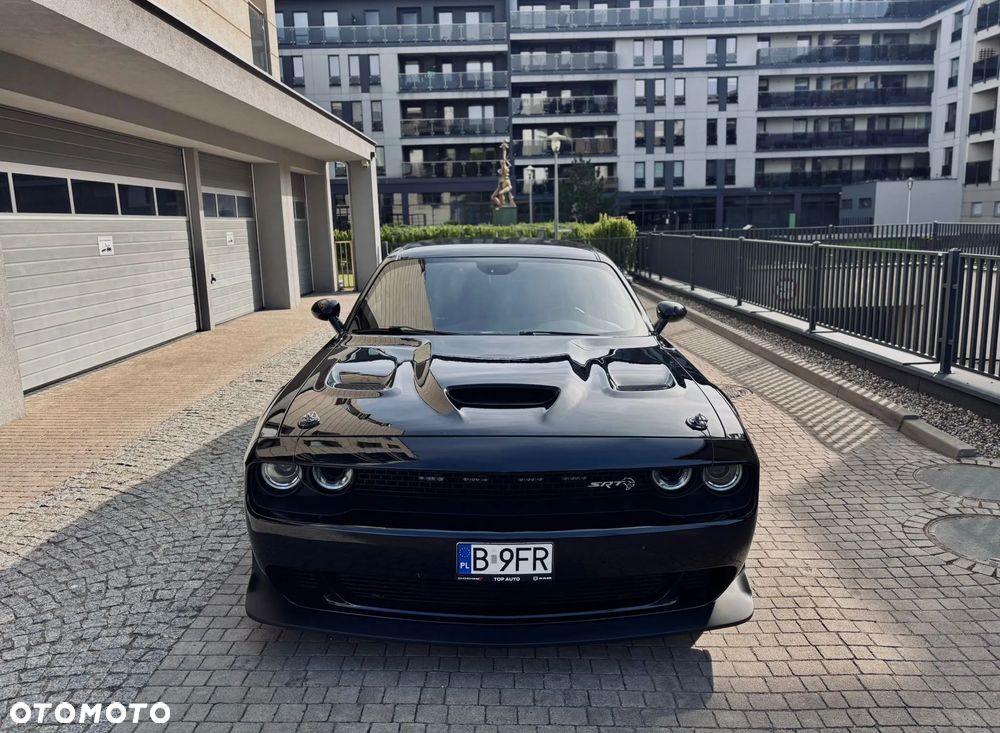 Dodge Challenger - 4