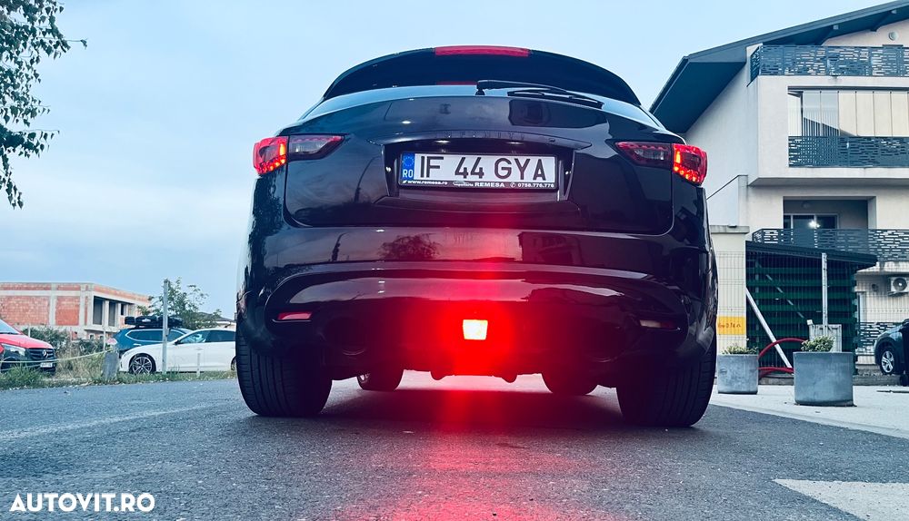 Infiniti FX 30 FX30d 3.0d V6 S Premium AWD - 5