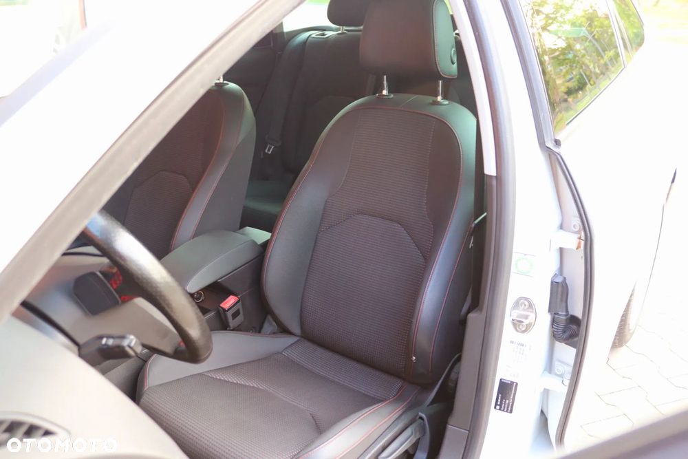 Seat Leon 2.0 TDI DPF DSG FR - 12