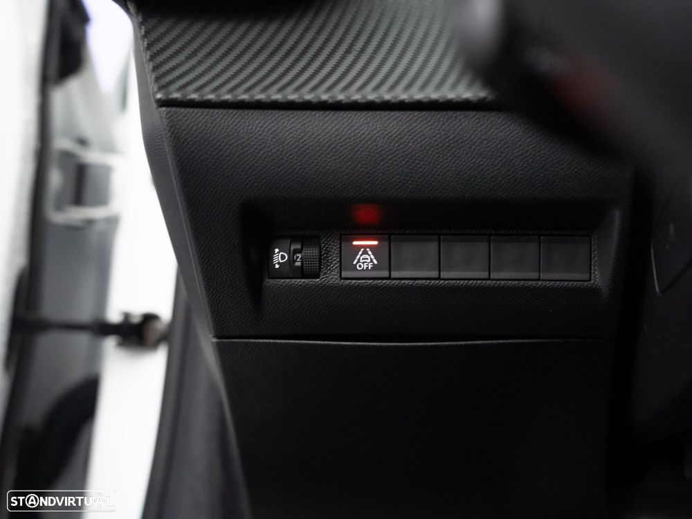 Peugeot e-208 50 kWh Active Pack - 16