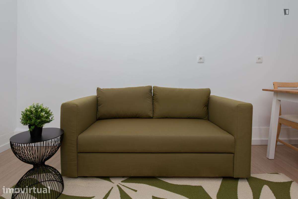 Quarto - localizado em Santos Lisbon - Grande imagem: 5/18