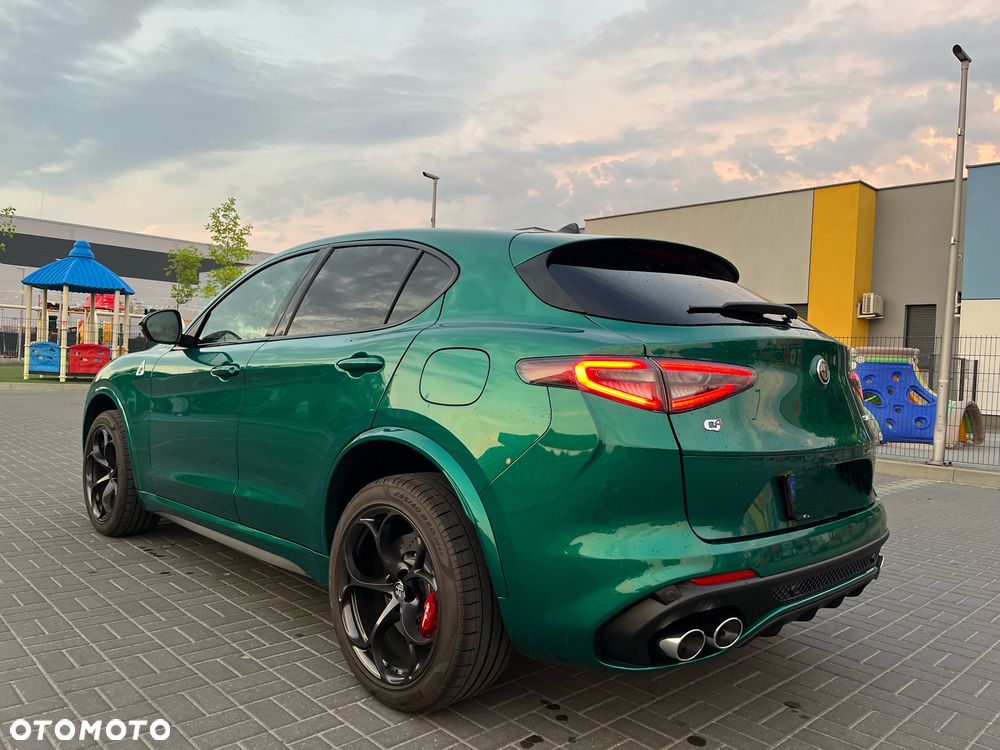 Alfa Romeo Stelvio - 2