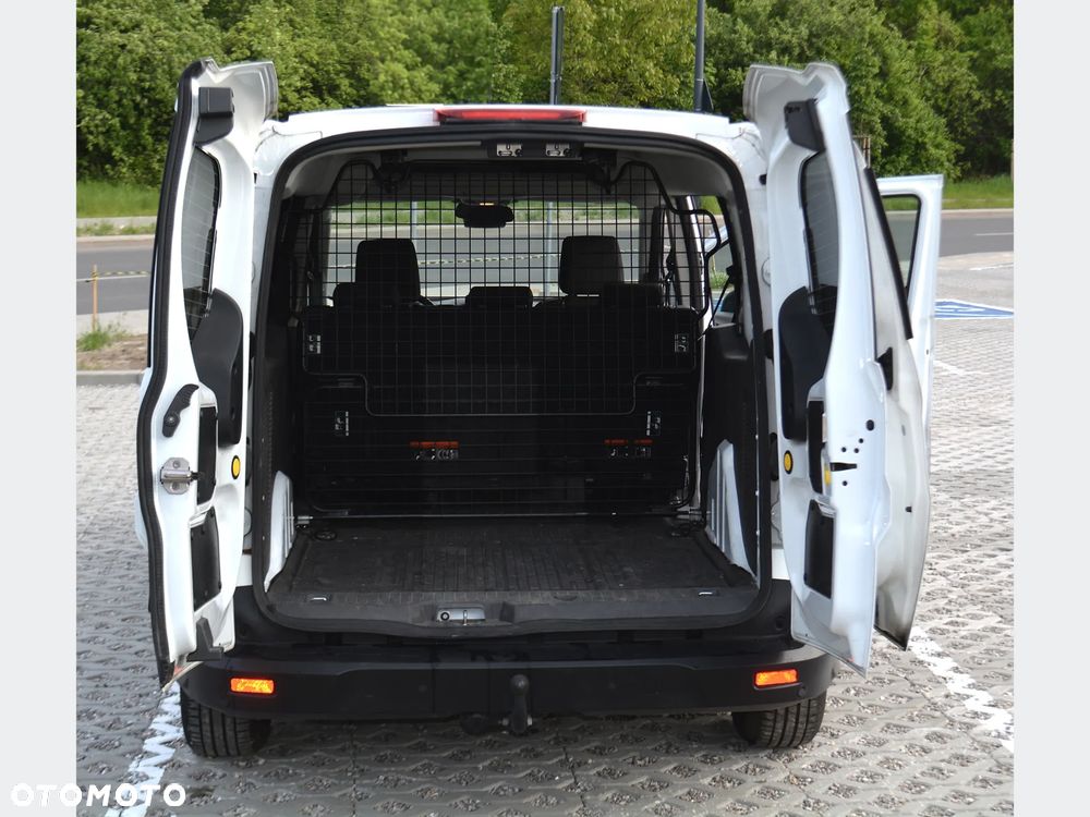 Ford Transit Connect - 16
