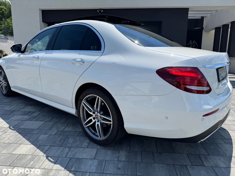 Mercedes-Benz Klasa E 200 4-Matic 9G-TRONIC - 6