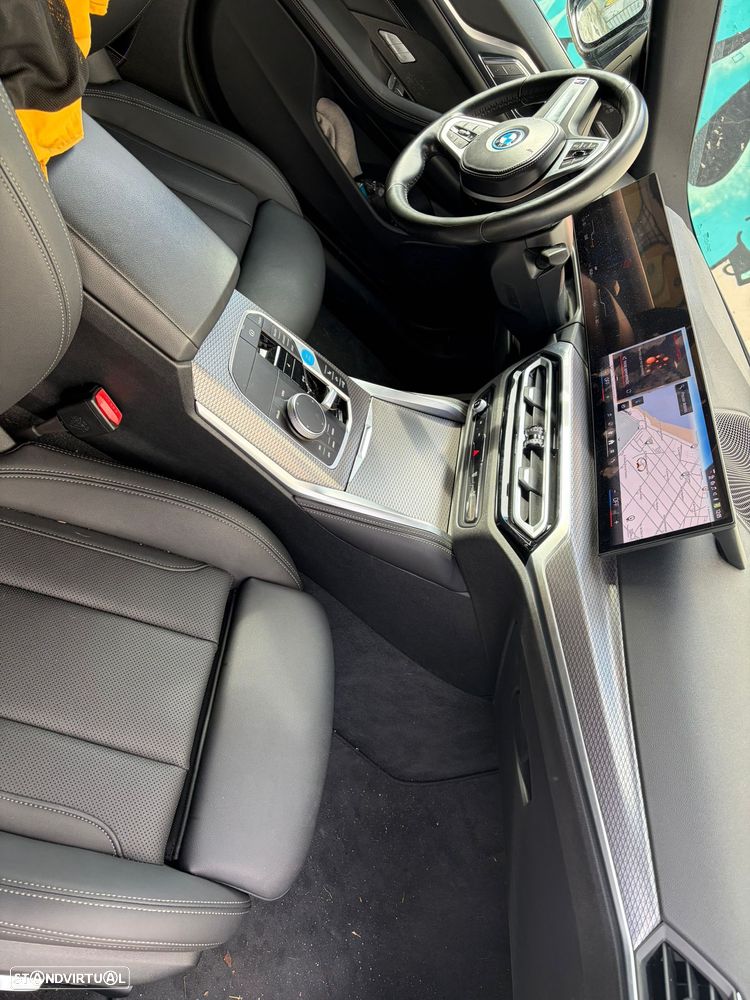 BMW i4 eDrive35 Pack Desportivo M Pro - 3